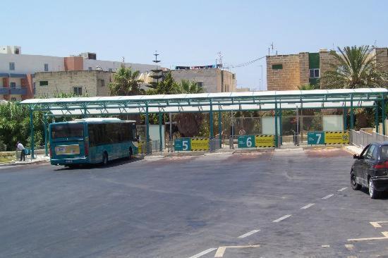 セント・ポールズ・ベイKennedy Court - Prime Location - Bus Terminusアパートメント エクステリア 写真
